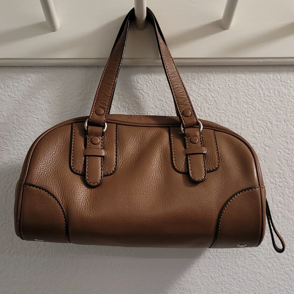 Lacoste Leather Satchel Handbag - Picture 2 of 9